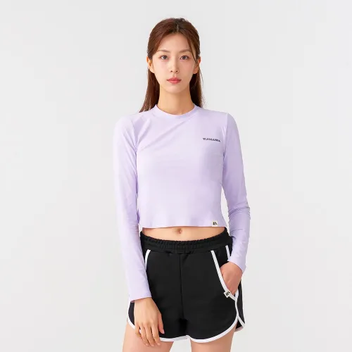 비쥬안나 에센셜 크롭 로고 롱 슬리브
